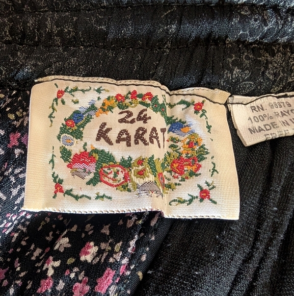 Vintage 90s Patchwork Broomstick Dark Floral Velvet Lace Trim Maxi Skirt Cottage - Picture 8 of 10